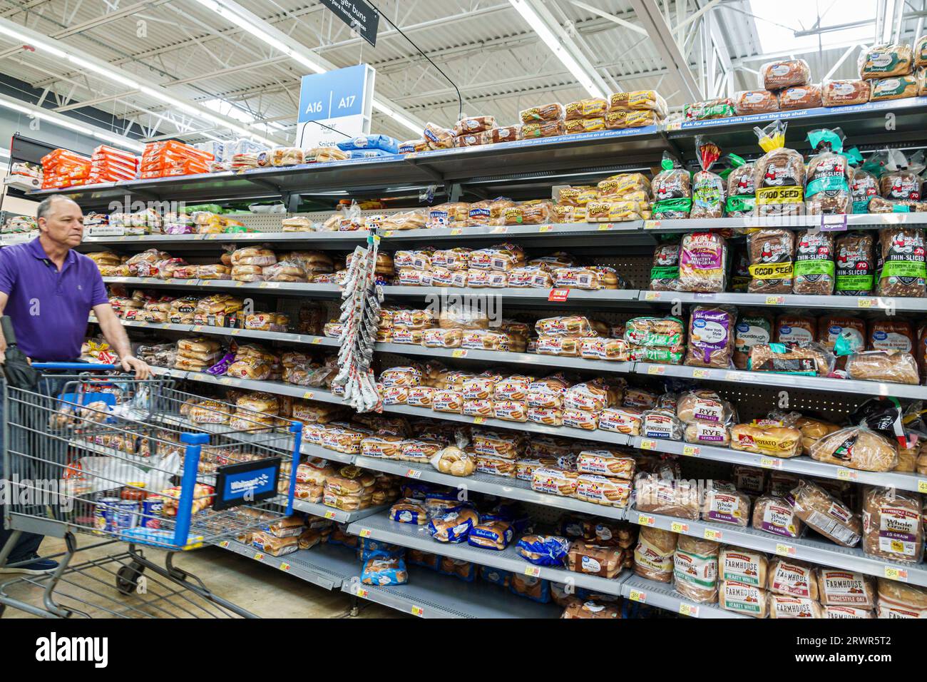 Miami Hialeah Gardens Florida, Walmart Supercenter im Innenbereich, Discount Kaufhaus, Geschäfte Geschäfte Geschäfte Kaufmannsmärkte Stockfoto