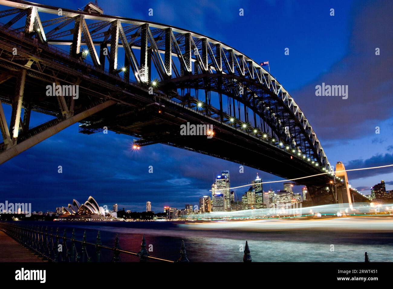 Rush Hour Schiffsverkehr im Hafen von Sydney in Sydney, Australien Stockfoto