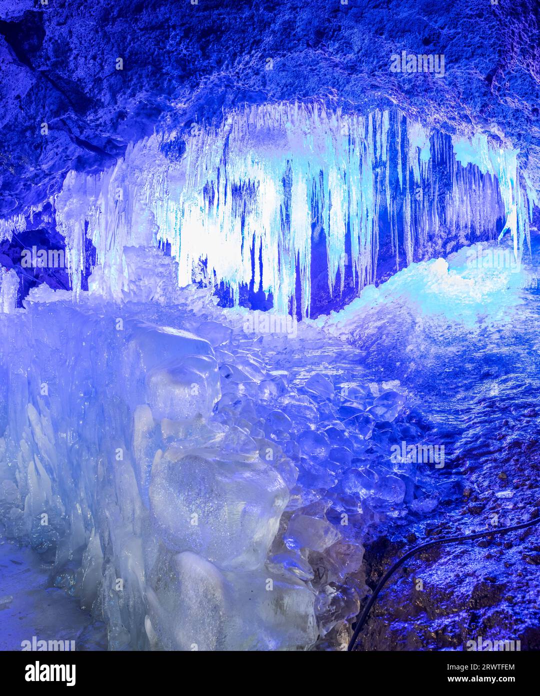 Narusawa Ice Cave (Naturdenkmal) Stockfoto