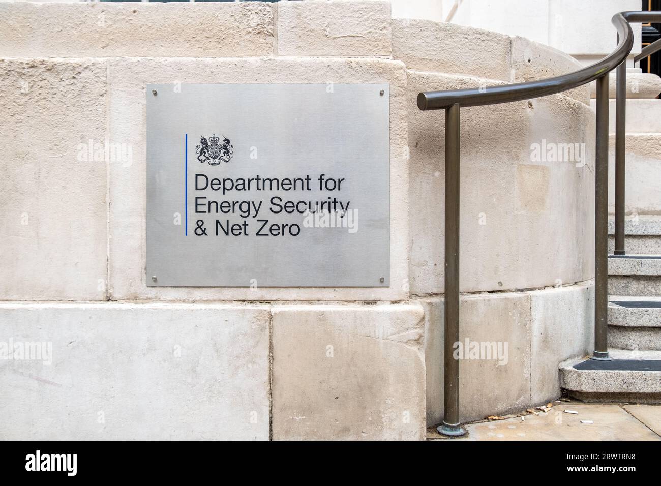 LONDON – 18. SEPTEMBER 2023: Department for Energy Security & Net Zero in Whitehall, City of Westminster Stockfoto