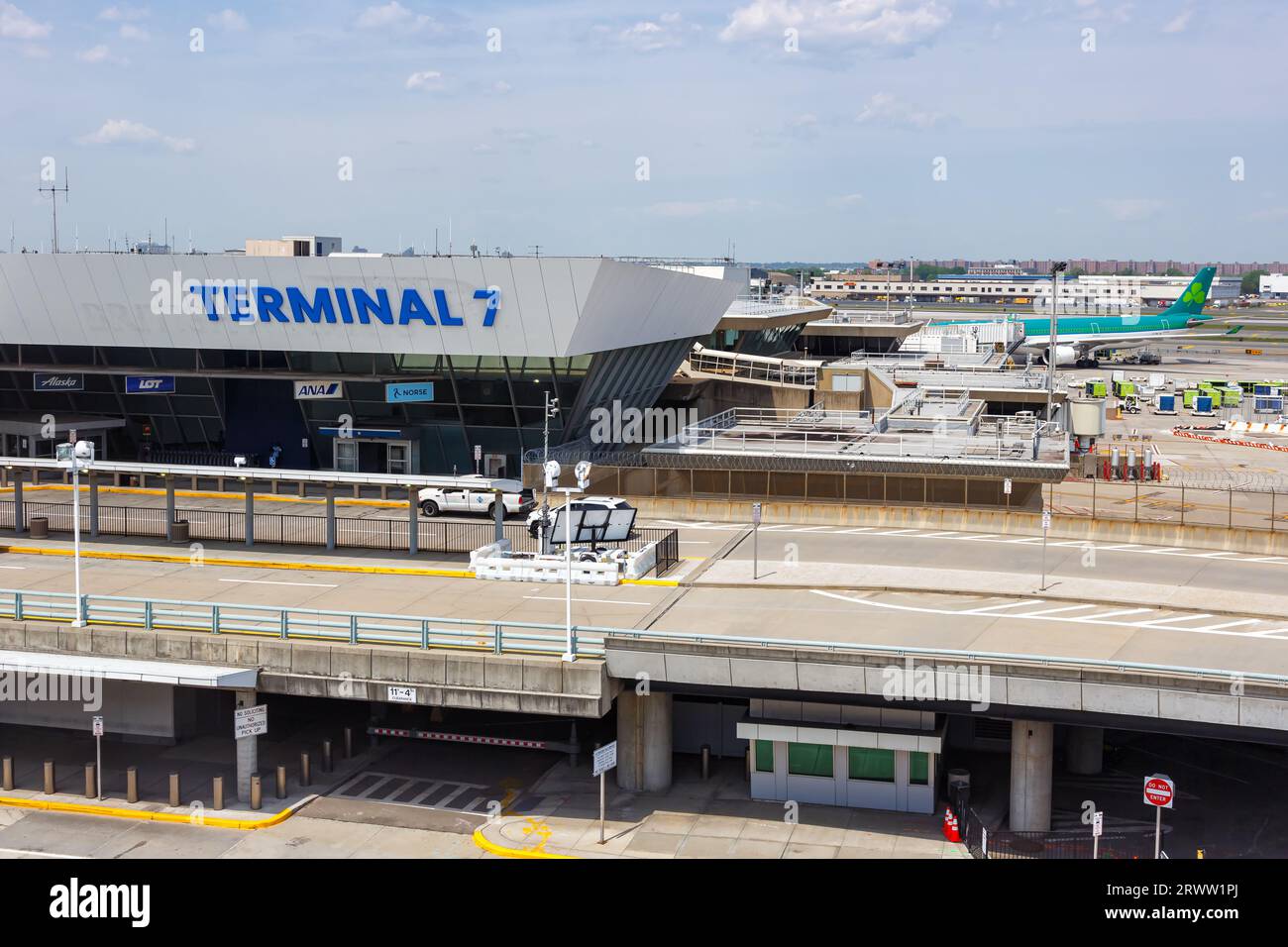 New York, Vereinigte Staaten - 12. Mai 2023: Terminal 7 des New York JFK Airport in den Vereinigten Staaten. Stockfoto