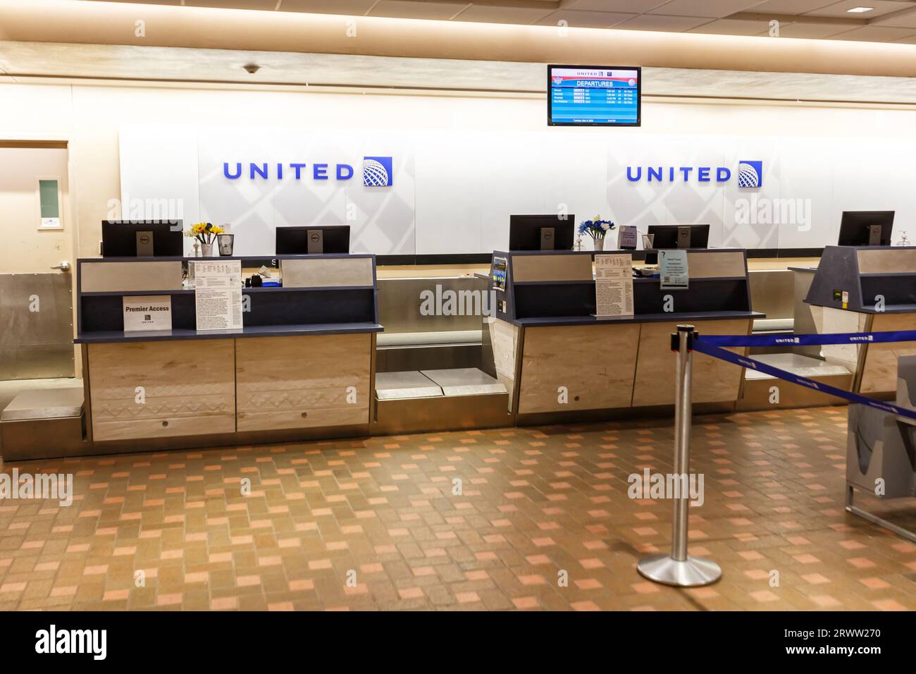 Albuquerque, Vereinigte Staaten - 9. Mai 2023: United Airlines Check-in am Flughafen Albuquerque (ABQ) in den Vereinigten Staaten. Stockfoto