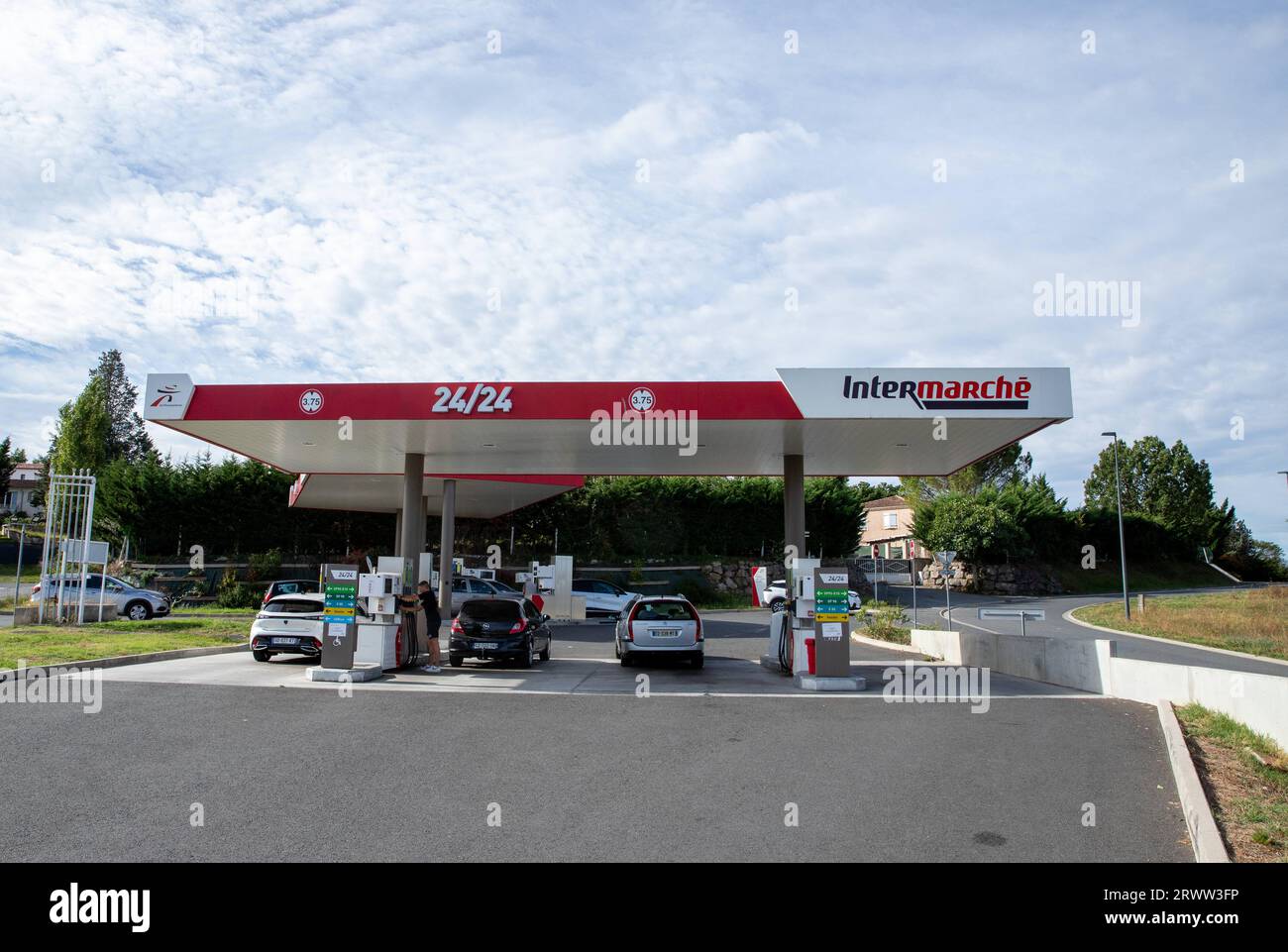 Fabelhafte Tankstelle Zu Kaufen Bilder