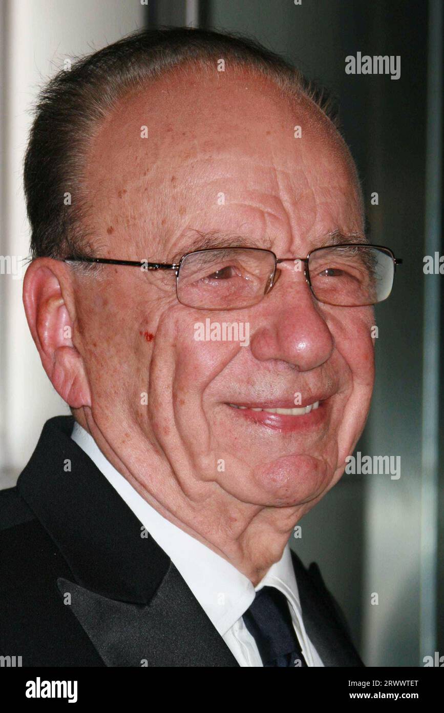 Rupert Murdoch tritt als Vorsitzender von Fox und News Corp zurück Rupert Murdoch nimmt am 5. Oktober 2007 an der New Line Cinema 40th Anniversary Gala Benefit für die Film Society of Lincoln Center in der Fredrick P. Rose Hall im Time Warner Center in New York City Teil. Foto: Henry McGee/MediaPunch Stockfoto