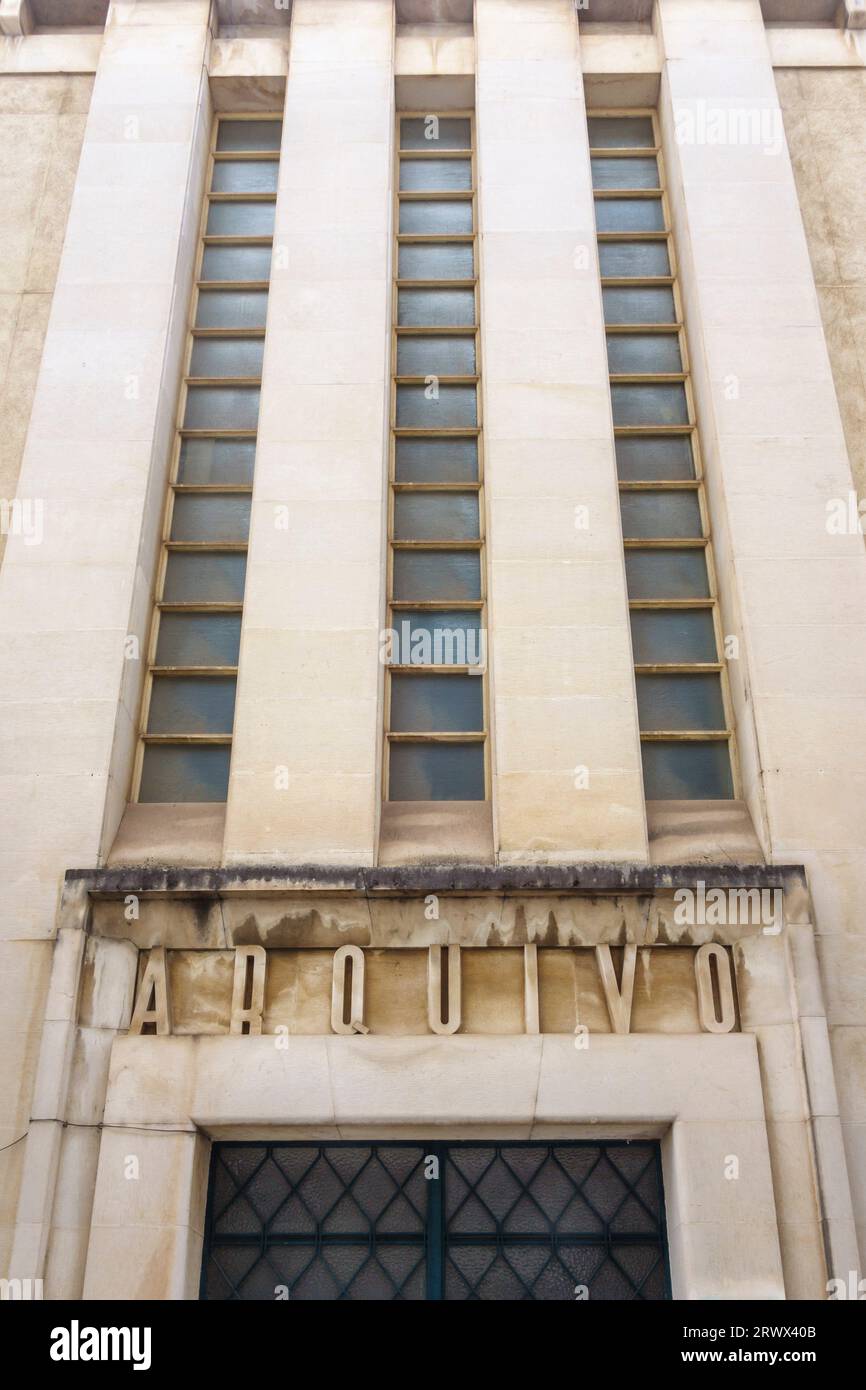 Das Gebäude des Universitätsarchivs, Teil der Universität Coimbra (gegründet 1290), Portugal. Das Archiv enthält Dokumente aus dem Jahr 983 Stockfoto
