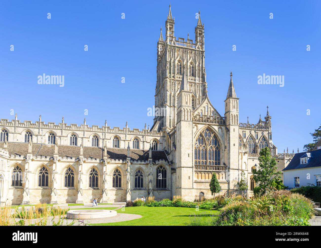Gloucester Cathedral oder Cathedral Church of St Peter and the Holy and Unteilbare Trinity Gloucester Gloucestershire England Großbritannien Europa Stockfoto