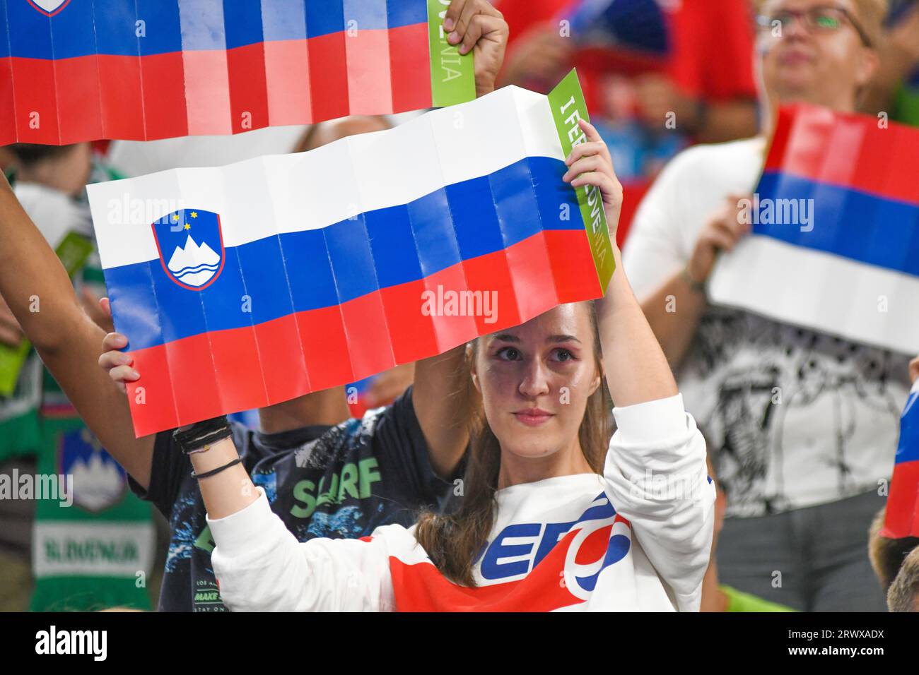 Slowenischer Fan bei der Volleyball-Weltmeisterschaft 2022. Arena Stozice, Ljubljana Stockfoto