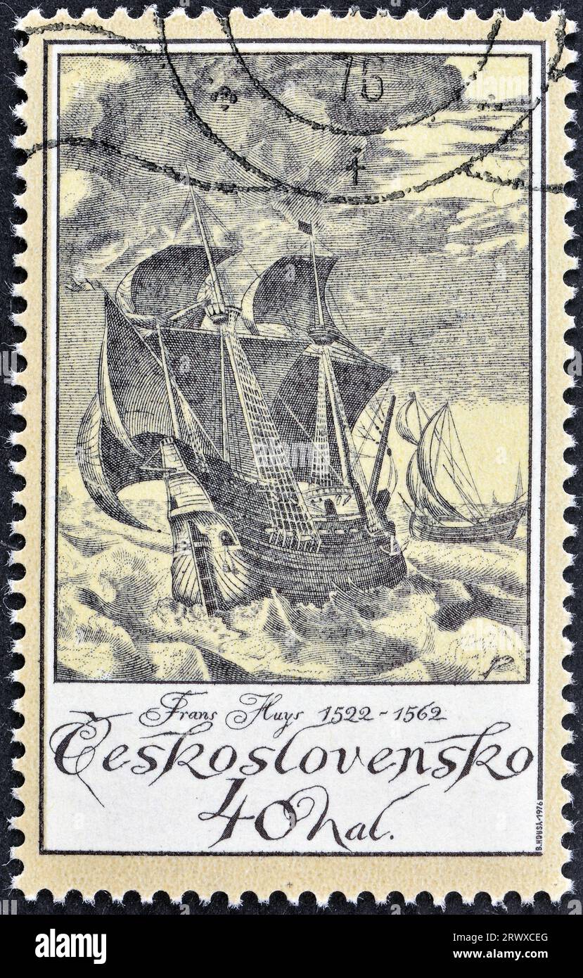 Stempelmarke, gedruckt von der Tschechoslowakei, die das Gemälde 'Kriegsschiff' von Frans Huys zeigt, um 1976. Stockfoto