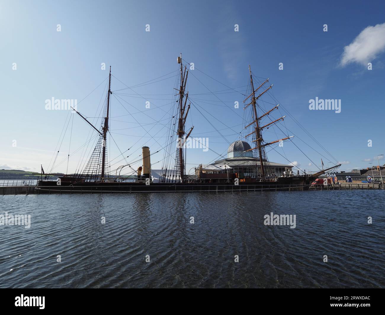 DUNDEE, Großbritannien - 12. SEPTEMBER 2023: RRS Discovery Steamship for antarctic Research Stockfoto