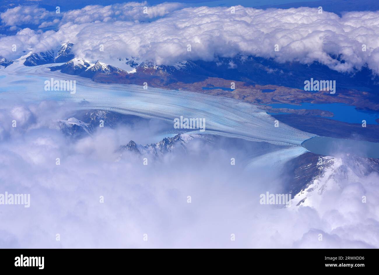 Upsala-Gletscher im südlichen Patagonischen Feld. Luftaufnahme. Patagonien, Magallanes und Antarktis Chilena. Stockfoto