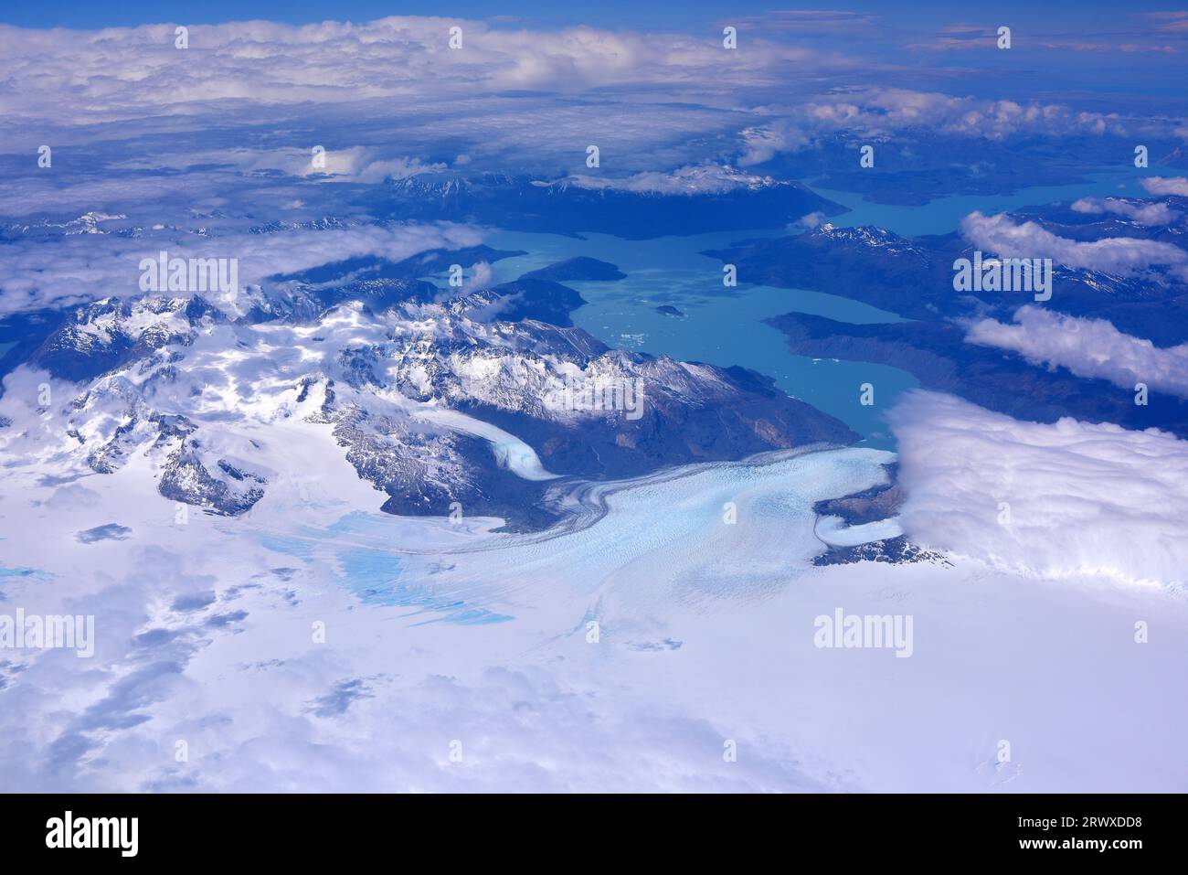 Upsala-Gletscher im südlichen Patagonischen Feld. Luftaufnahme. Patagonien, Magallanes und Antarktis Chilena. Stockfoto