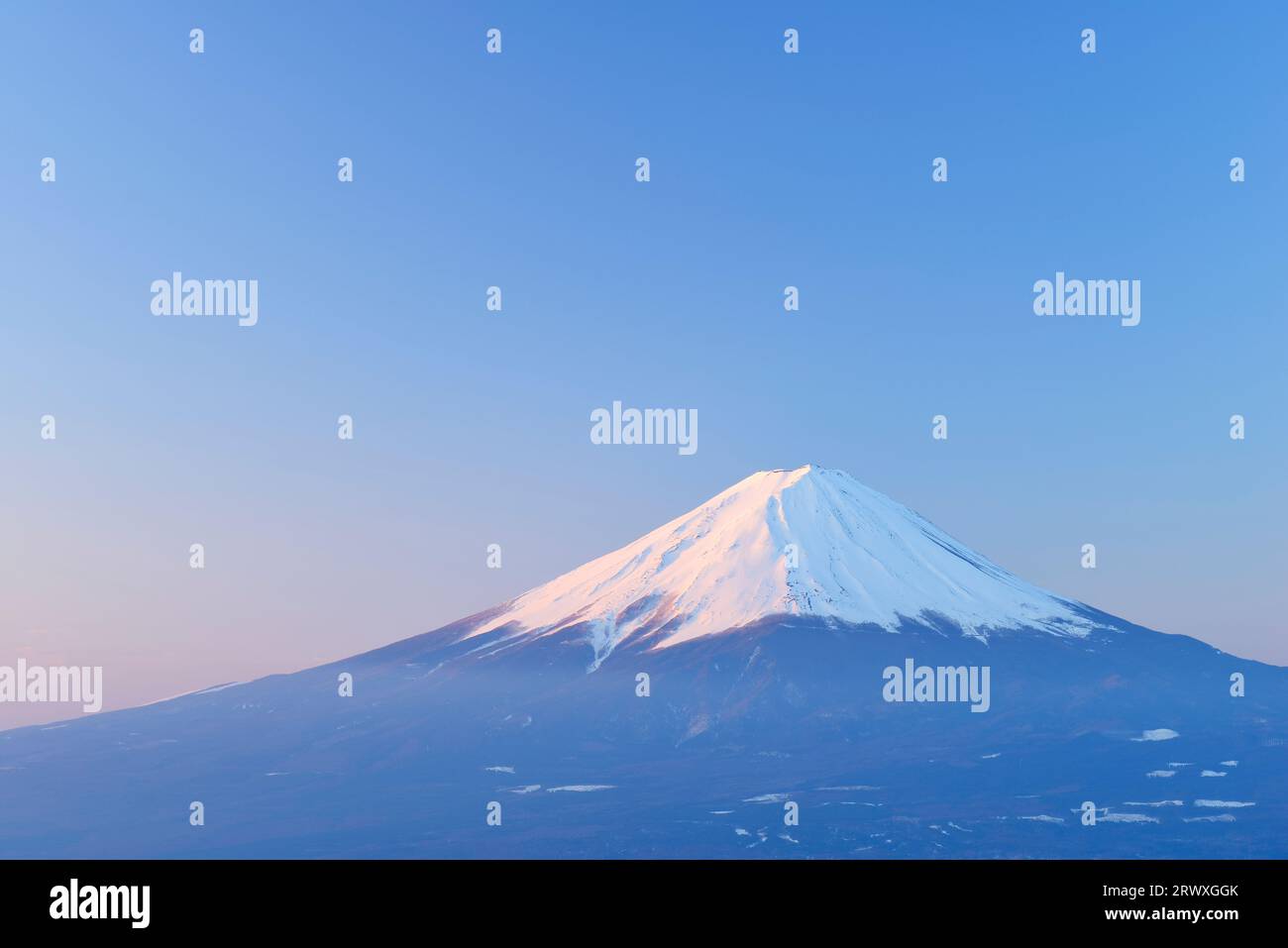 Mt. Fuji bei Sonnenaufgang vom Shindo Pass, Yamanashi Stockfoto