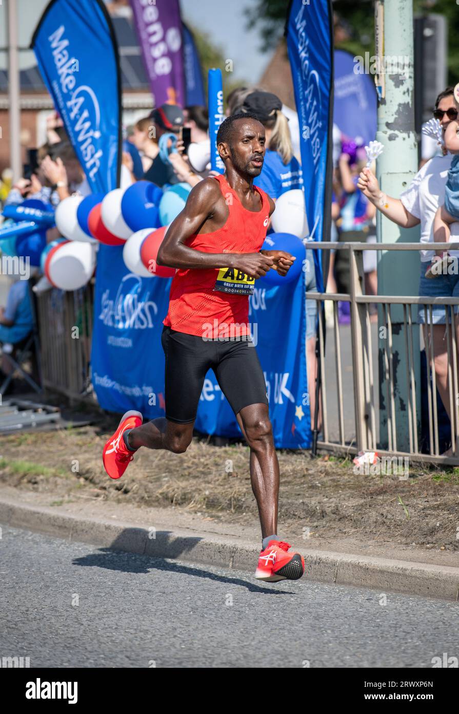 Elite-Läufer Bashir Abdi wurde Zweiter beim Great North Run 2023 Stockfoto