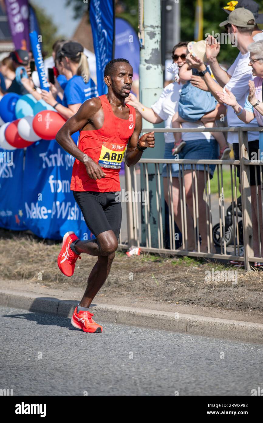 Elite-Läufer Bashir Abdi wurde Zweiter beim Great North Run 2023 Stockfoto