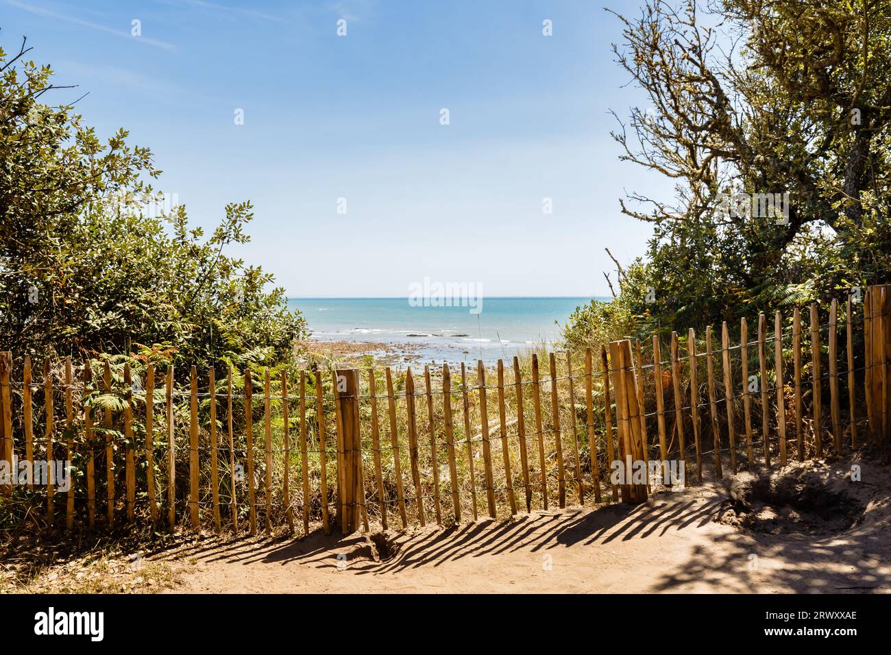Blick auf den Strand von La Mine in Jard sur Mer, Frankreich an einem Sommertag, Vendée, Frankreich Stockfoto