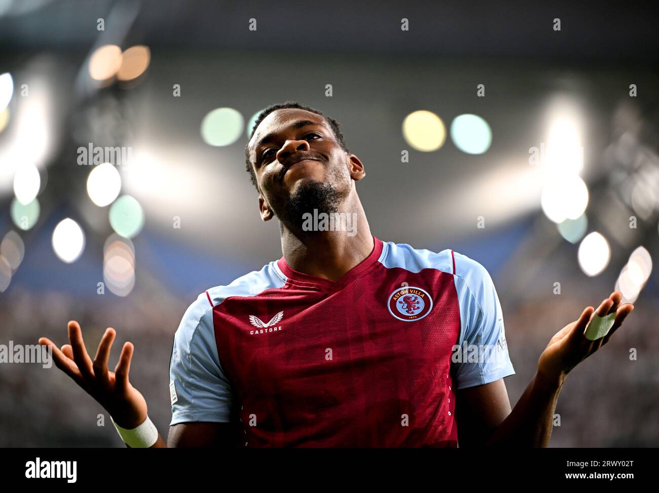 Jhon Duran von Aston Villa feiert das erste Tor ihrer Mannschaft im UEFA Europa Conference League Gruppe E-Spiel im Stadion Wojska Polskiego in Warschau. Bilddatum: Donnerstag, 21. September 2023. Stockfoto