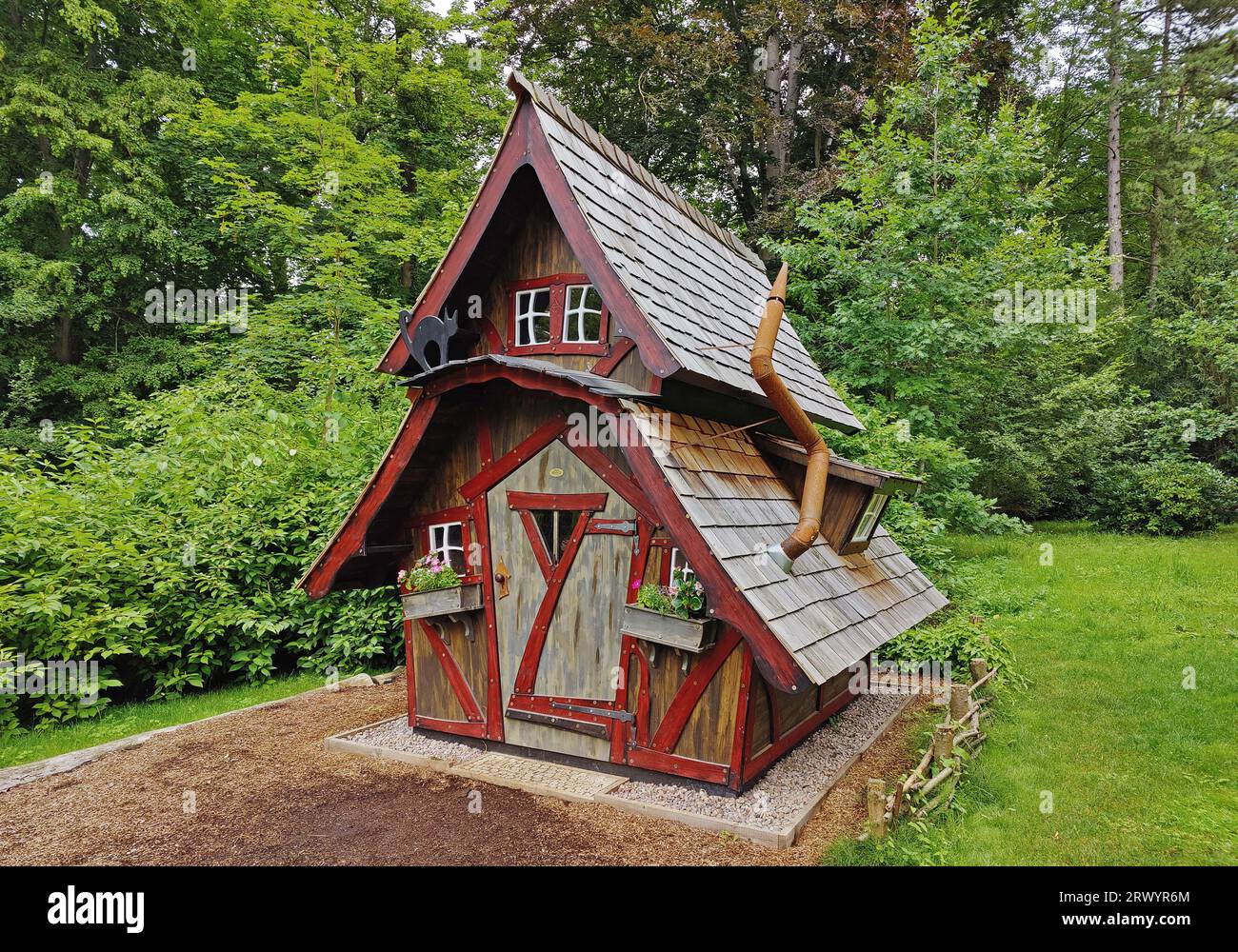 Kleines Hexenhaus im Kurpark, Deutschland, Niedersachsen, Bad Pyrmont Stockfoto