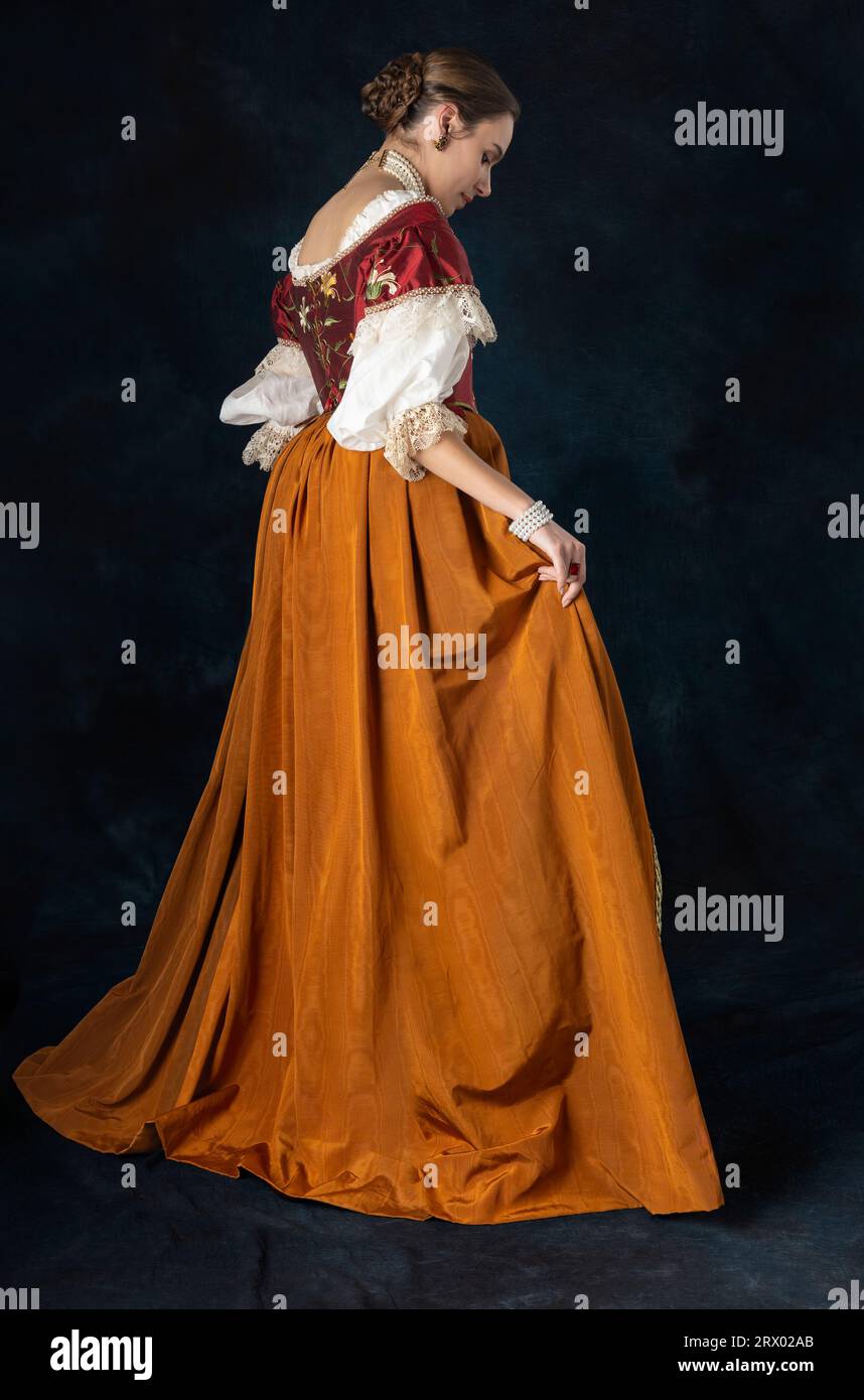 Mieder Renaissance Frau, die ein historisches Kostüm aus der Renaissance, Restauration ...