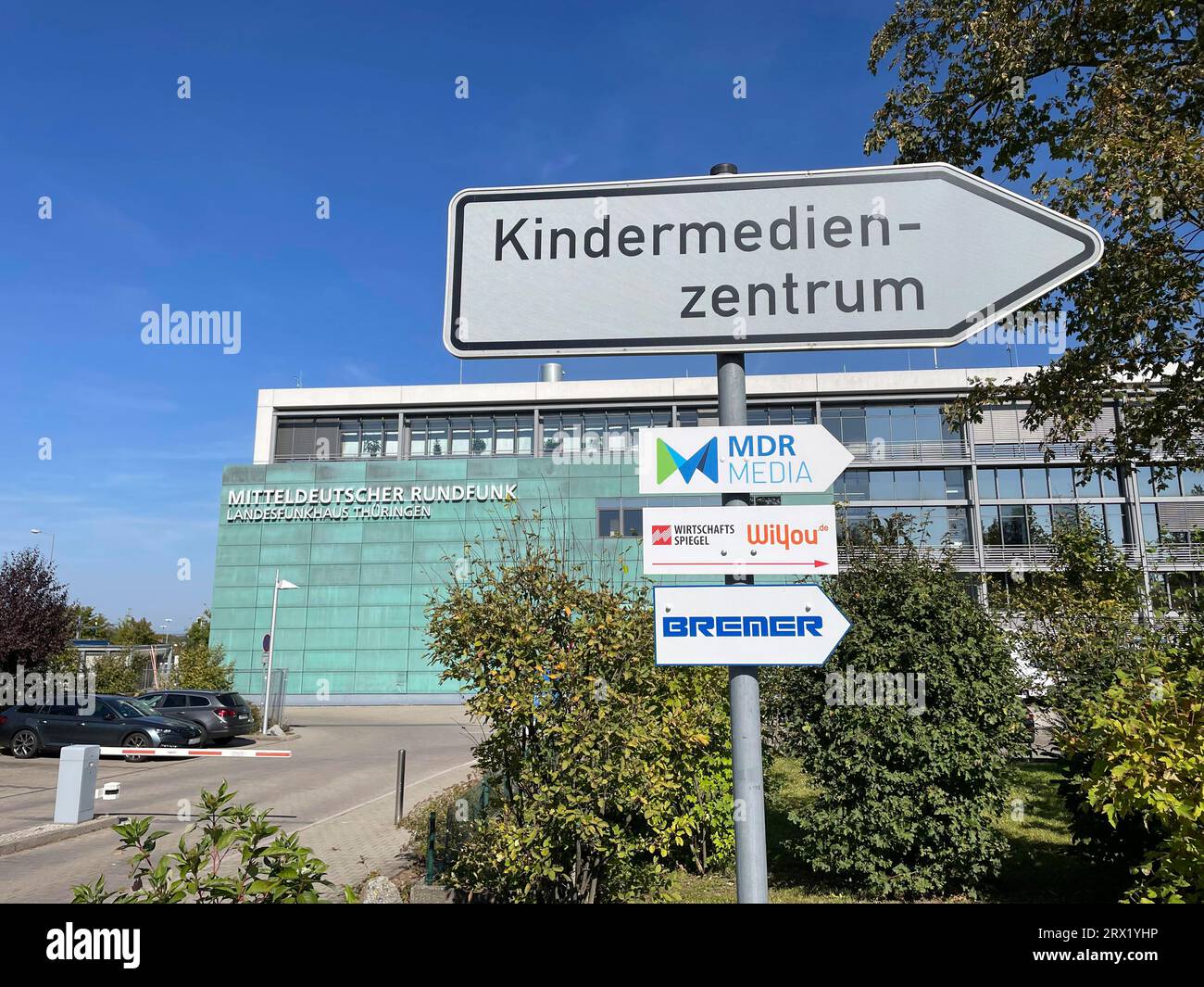 Mitteldeutscher Rundfunk, Sendezentrum, Satellit, Kika, Kindermedienzentrum, Außenansicht, Erfurt, Thüringen, Deutschland Stockfoto