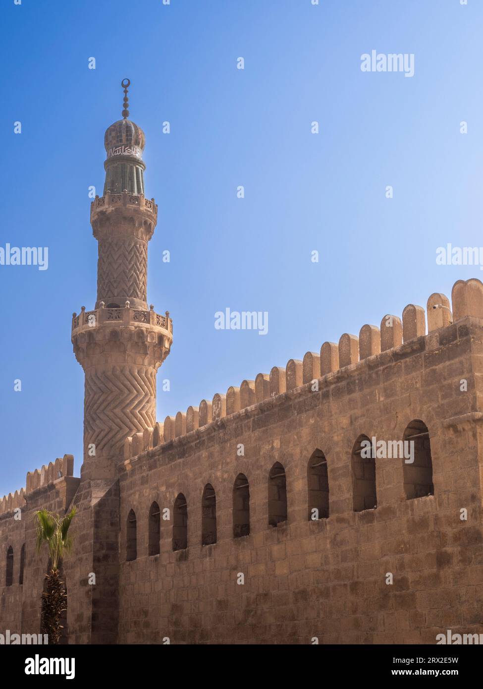 Die osmanische Muhammad-Ali-Moschee, die 1848 fertiggestellt wurde, überblickte Kairo von oben auf der Zitadelle, Kairo, Ägypten, Nordafrika, Afrika Stockfoto