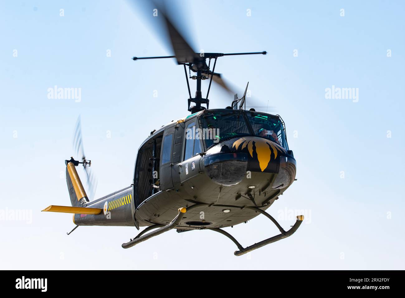 Bell UH-1 Irokesen, Spitzname Huey Militärhubschrauber auf der SHG AIRSHOW 2023 Stockfoto