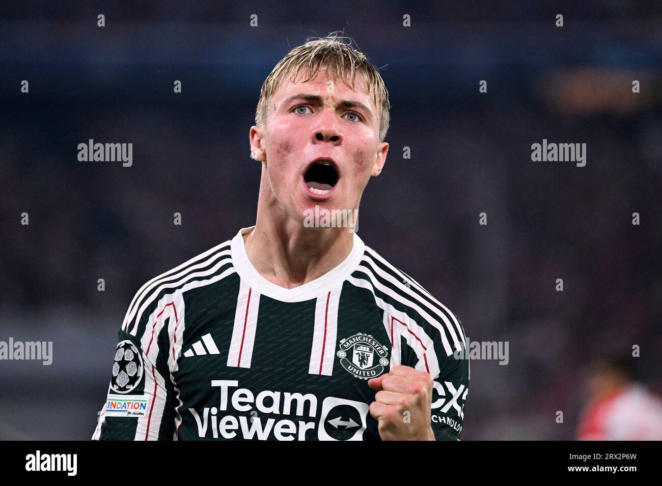 München, Deutschland. September 2023. Fussball; Spieltag 01; Spieltag 01; Gruppenphase; Gruppenphase; Gruppenphase; Gruppe A, Gruppe A; UEFA Champions League; Saison 2023/2024; Saison 2023/2024; Bayern München gegen Manchester United am 20.09.2023 in München. UBz: 11 Rasmus Hoejlund, Manchester United. Feiert sein Tor zum 2:1. Quelle: dpa/Alamy Live News Stockfoto