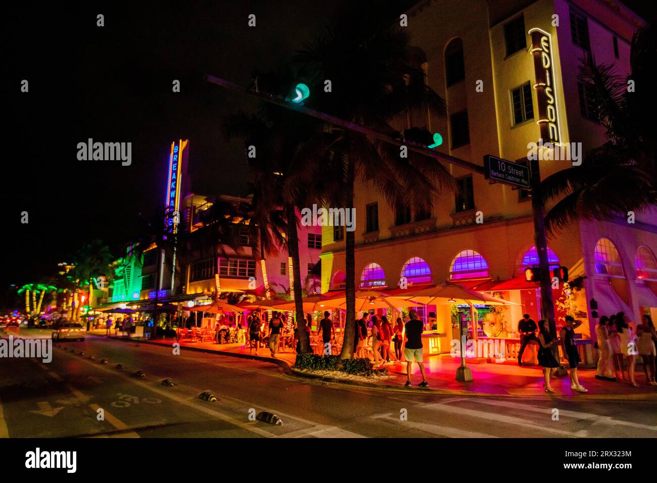 Miami Streets at Night, Miami, Florida, Vereinigte Staaten von Amerika, Nordamerika Stockfoto