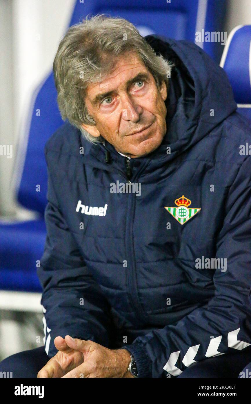 MANUEL PELLEGRINI, Manager der spanischen Fußballmannschaft Real Betis, Bild aufgenommen im Ibrox-Stadion in Glasgow während eines UEFA-Fußballspiels. Stockfoto