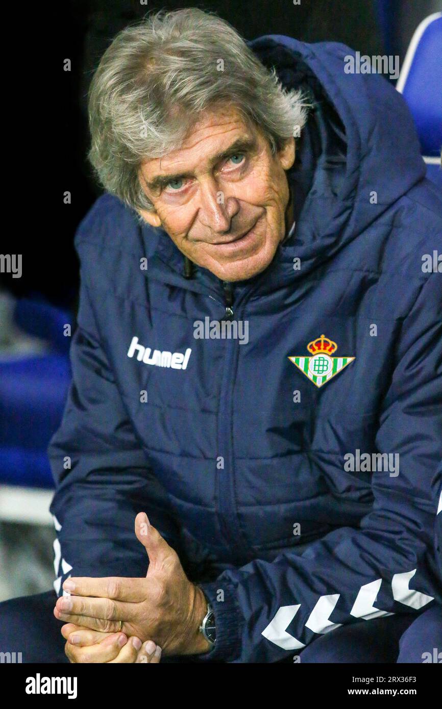 MANUEL PELLEGRINI, Manager der spanischen Fußballmannschaft Real Betis, Bild aufgenommen im Ibrox-Stadion in Glasgow während eines UEFA-Fußballspiels. Stockfoto