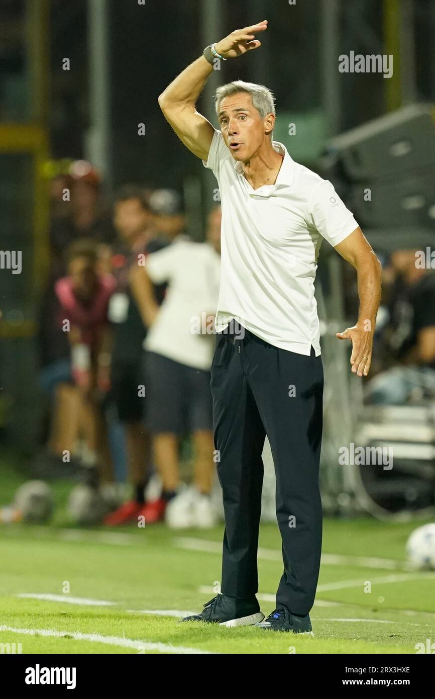 Salerno, Italien. 22. September 2023. Bild von links nach rechts, Paulo Sousa in Aktion während des italienischen Fußballspiels der Serie A US Salernitana gegen Frosinone Calcio. Quelle: Mario Taddeo/Alamy Live News Stockfoto