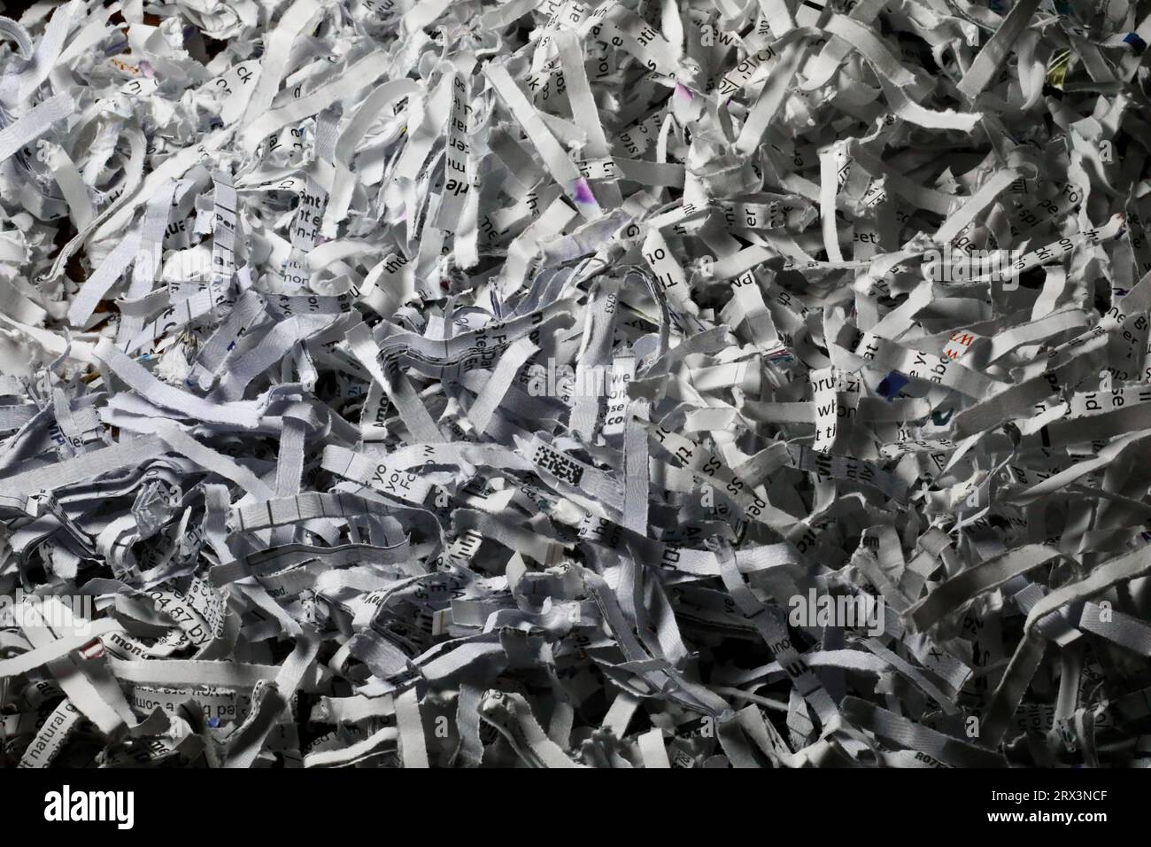 Reste von geschreddertem Papier zum Recycling Stockfoto