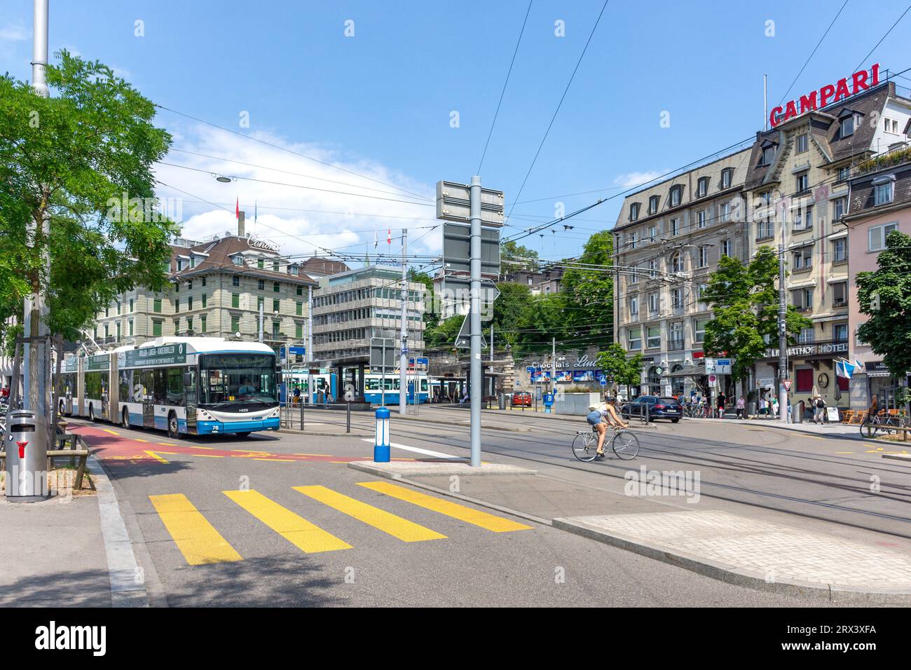 Central Plaza, Limmatquai, Altstadt, Stadt Zürich, Zürich, Schweiz Stockfoto