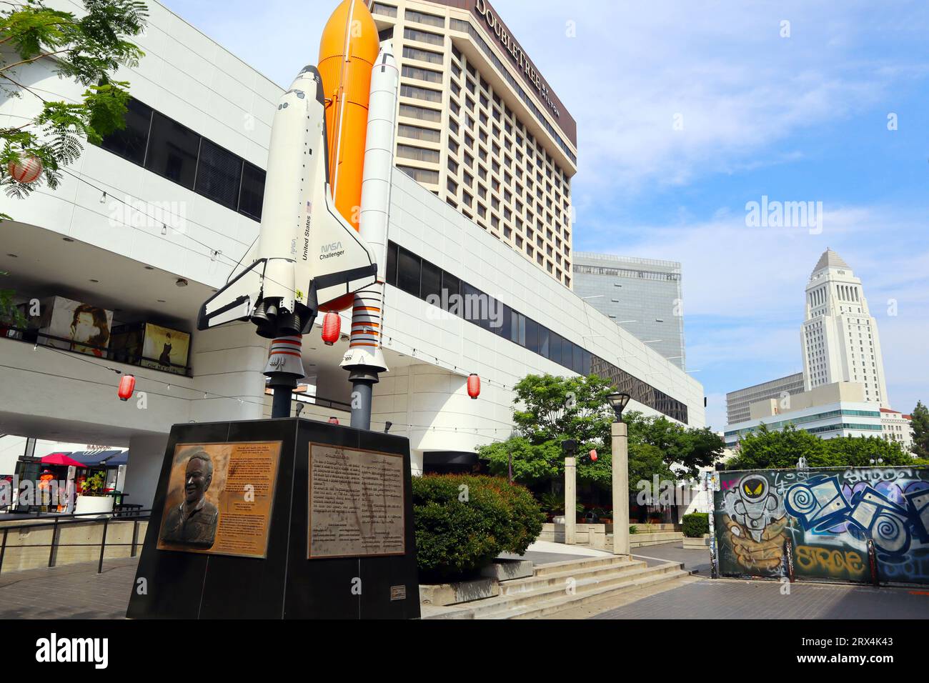 Los Angeles, Kalifornien: Space Shuttle Challenger Monument und Astronaut Ellison S. Onizuka Memorial Stockfoto