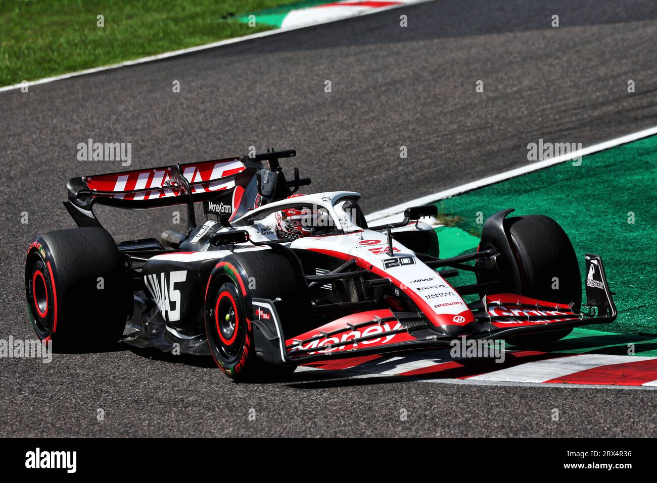 Suzuka, Japan. September 2023. Kevin Magnussen (DEN) Haas VF-23. Formel-1-Weltmeisterschaft, Rd 17, Grand Prix von Japan, Samstag, 23. September 2023. Suzuka, Japan. Quelle: James Moy/Alamy Live News Stockfoto