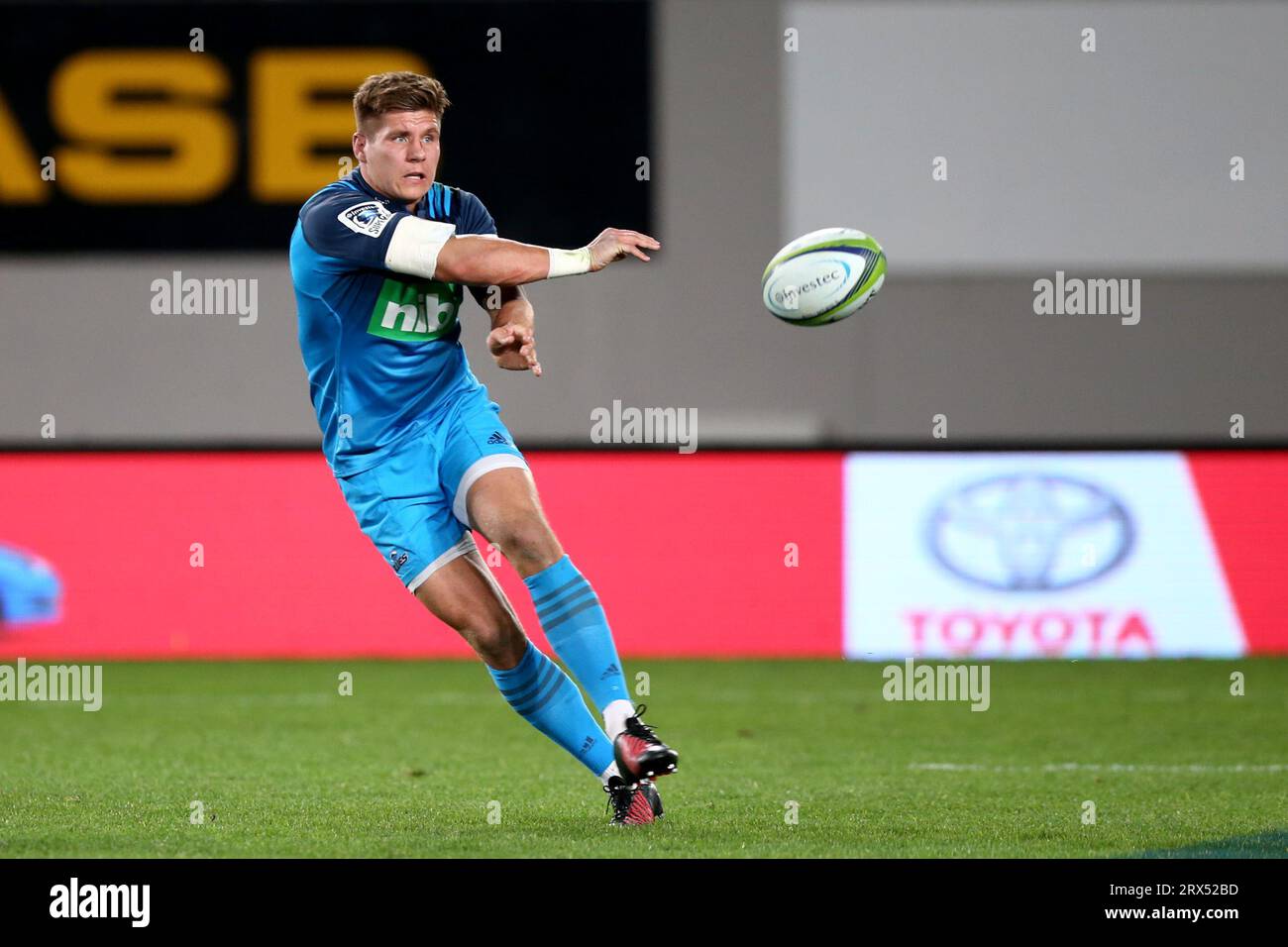 Piers Francis of the Blues während des Super Rugby-Spiels zwischen den Blues und Brumbies im Eden Park in Auckland, Neuseeland Stockfoto