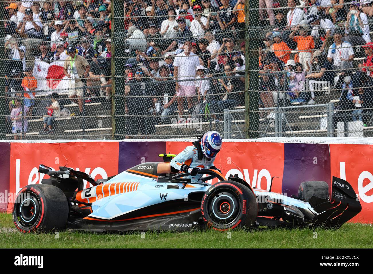 Suzuka, Japan. September 2023. Logan Sargeant (USA) Williams Racing FW45 stürzte aus dem Qualifying ab. 23.09.2023. Formel-1-Weltmeisterschaft, Rd 17, Grand Prix Von Japan, Suzuka, Japan, Qualifizierender Tag. Auf dem Foto sollte Folgendes stehen: XPB/Press Association Images. Quelle: XPB Images Ltd/Alamy Live News Stockfoto