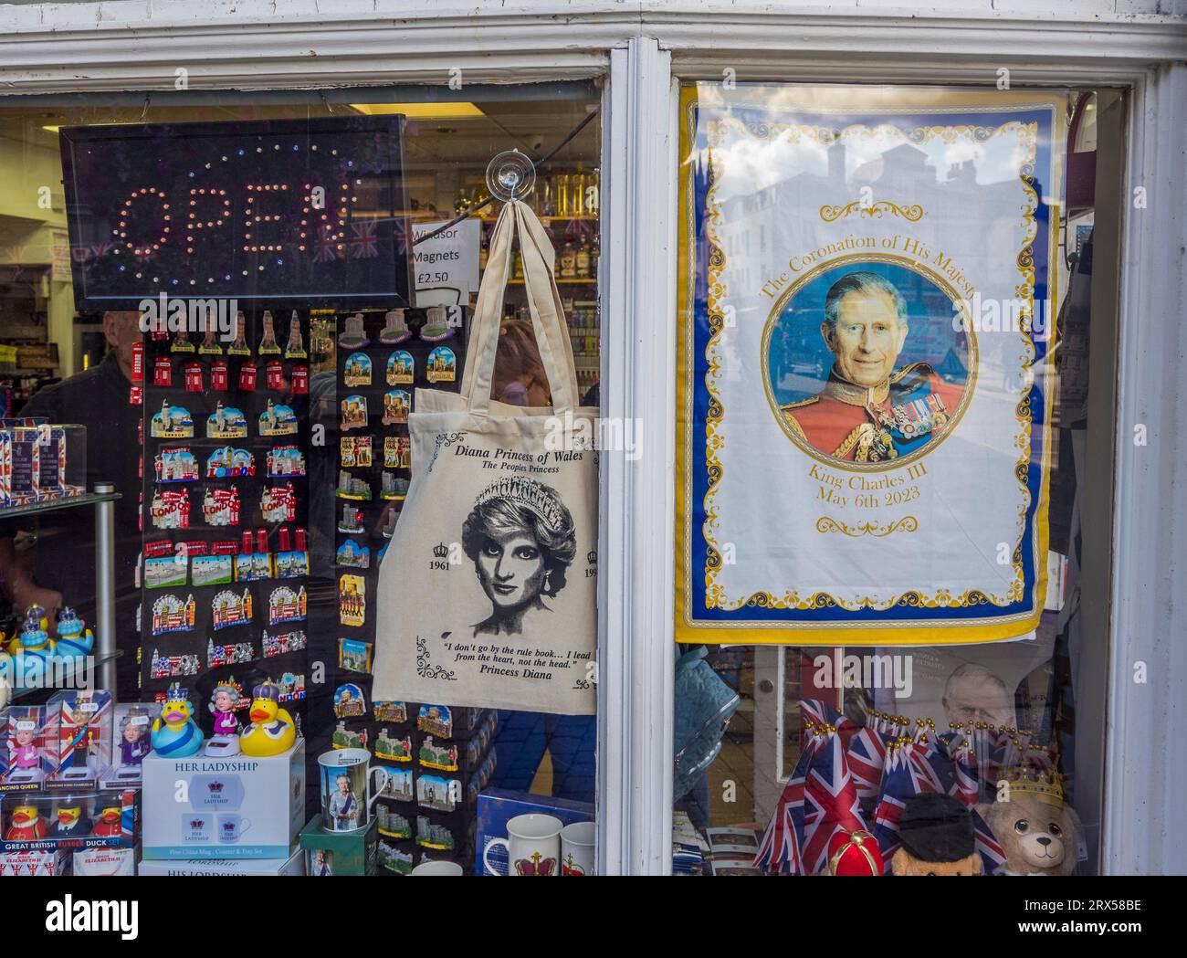 Charles und Dianna, Shop Window, Windsor, England, Großbritannien, GB. Stockfoto