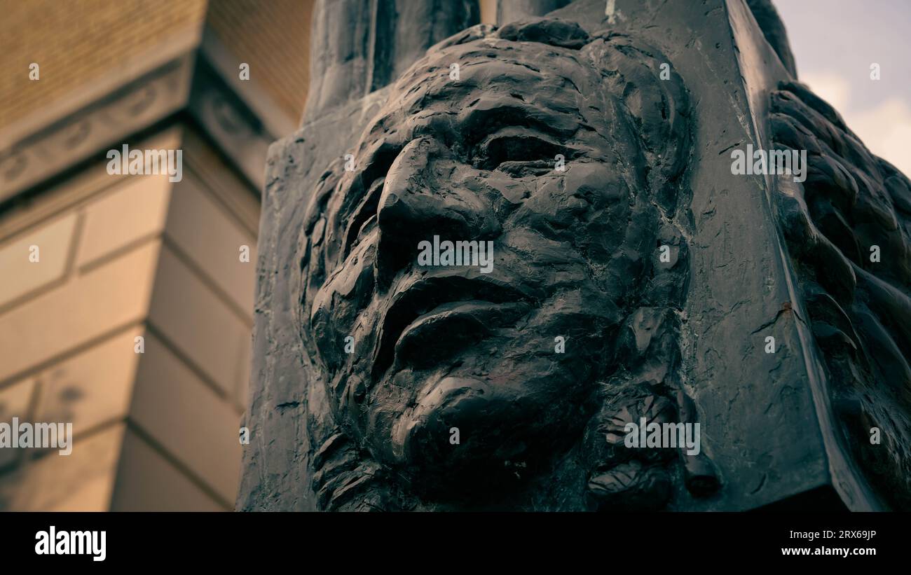 Rock Hill, South Carolina, USA - 20. September 2023: Gesichtsskulptur der amerikanischen Ureinwohner Stockfoto