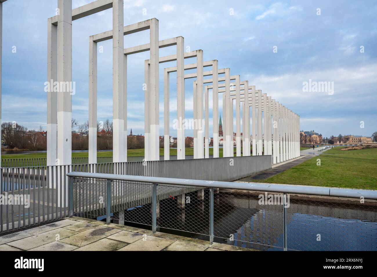 Brücke am Bertha-Klingberg-Platz - Schwerin, Deutschland Stockfoto