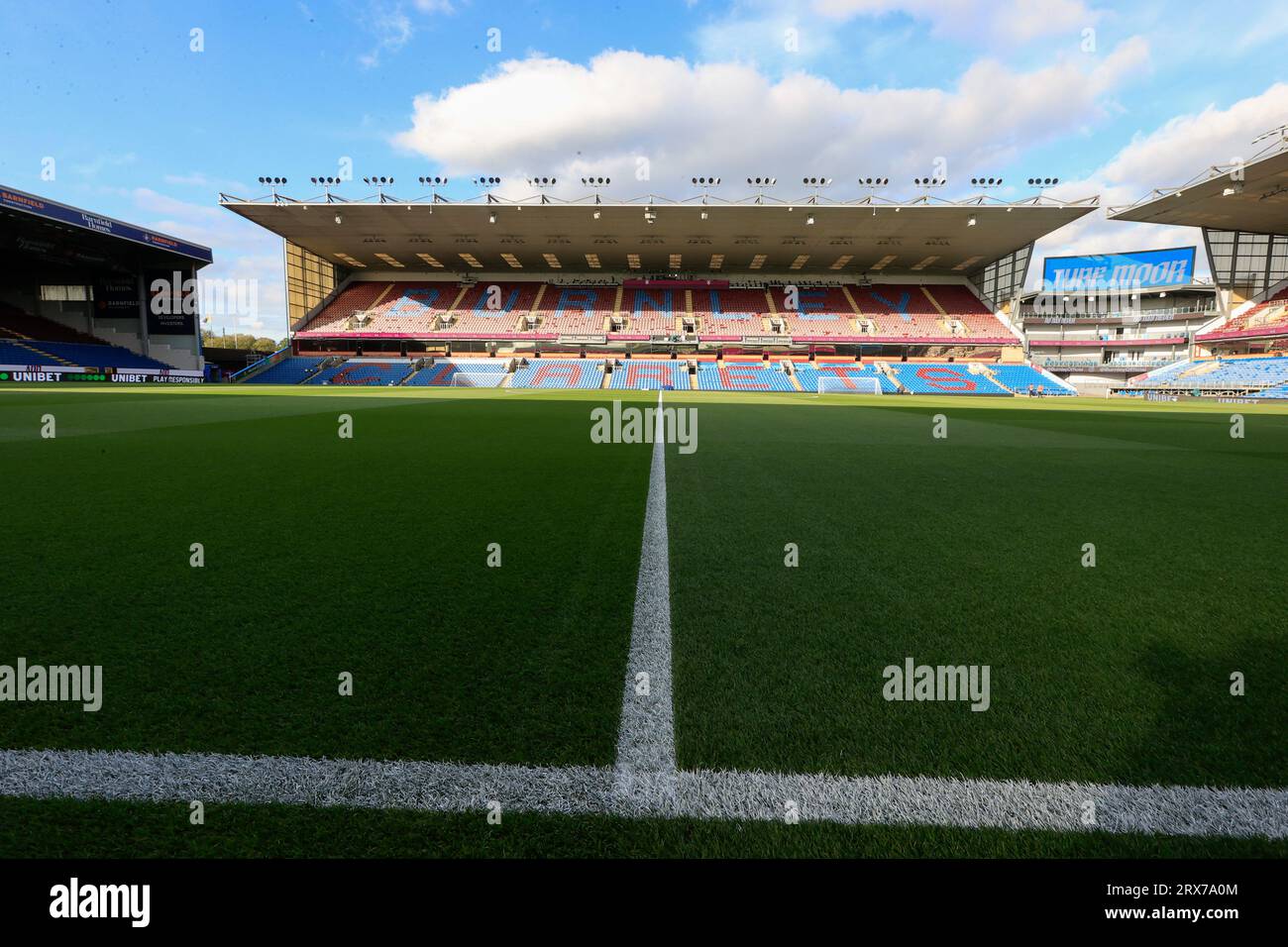 Innenansicht von Turf Moor vor dem Premier League-Spiel Burnley gegen Manchester United im Turf Moor, Burnley, Großbritannien, 23. September 2023 (Foto: Conor Molloy/News Images) Stockfoto