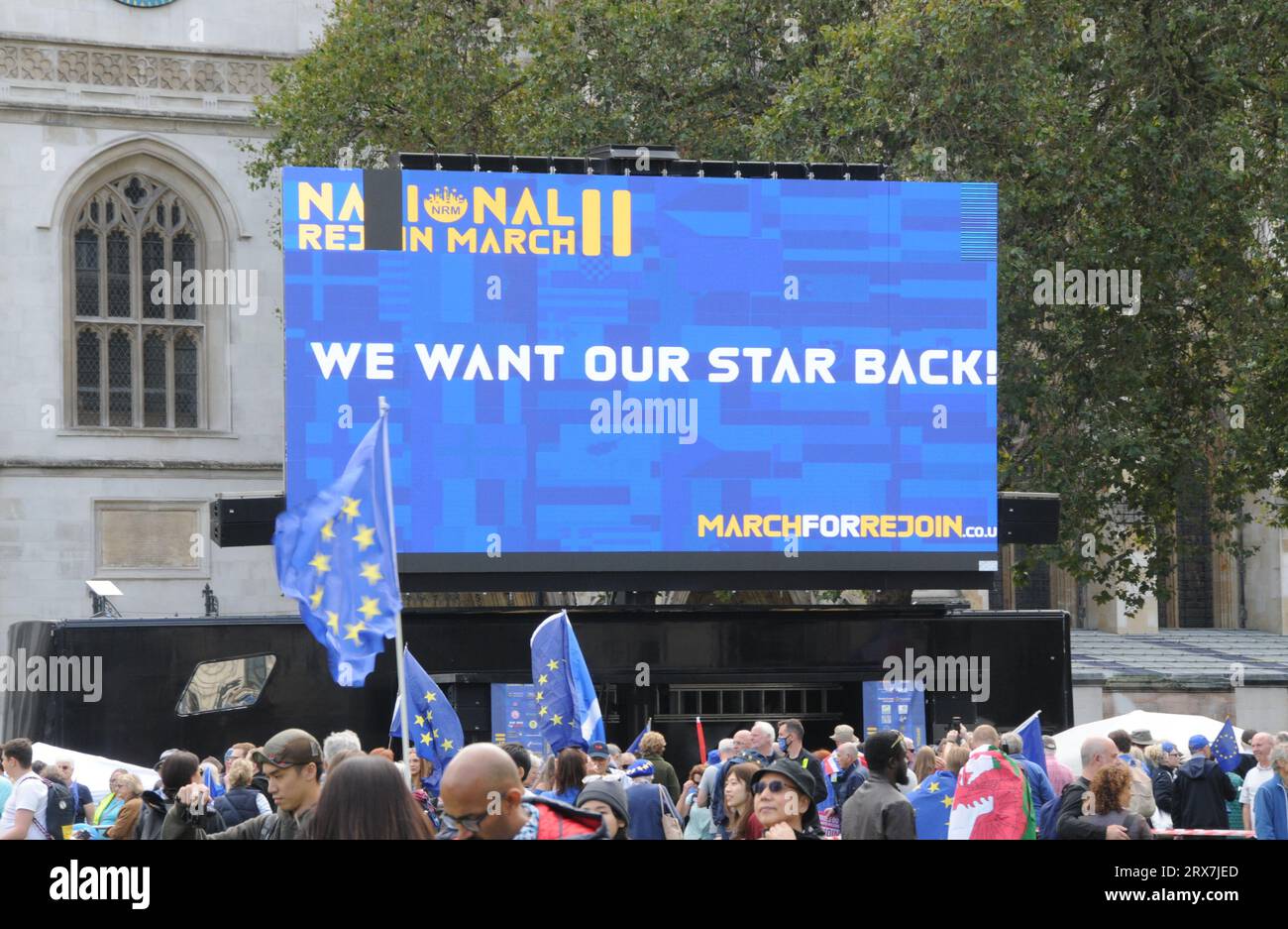 Londons EU tritt im März wieder bei Stockfoto