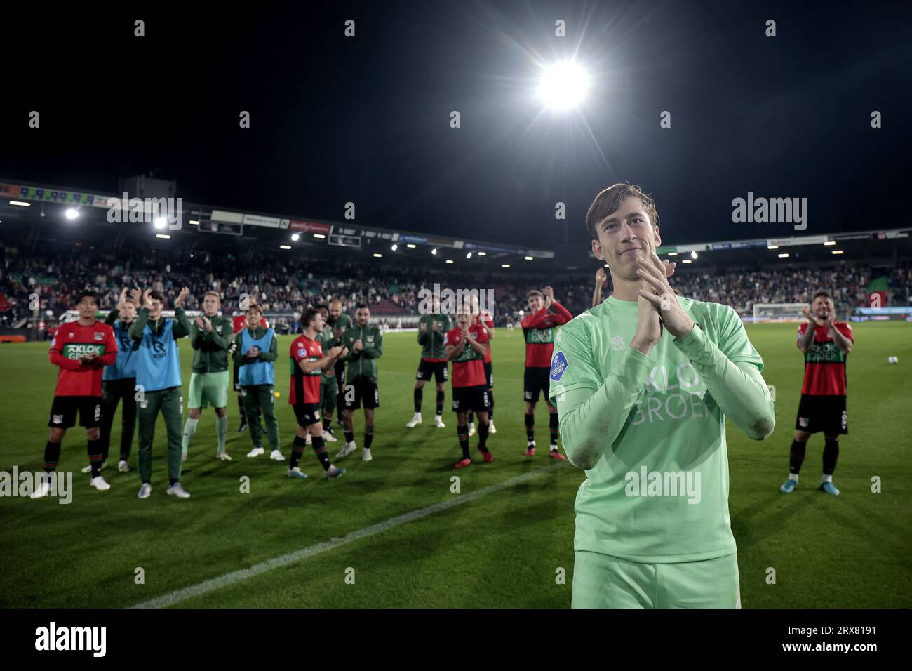 NIJMEGEN - NEC Nijmegen Torhüter Robin Roefs nach dem niederländischen Eredivisie Spiel zwischen NEC Nijmegen und FC Utrecht in de Goffert am 23. September 2023 in Nijmegen, Niederlande. ANP JEROEN PUTMANS Stockfoto