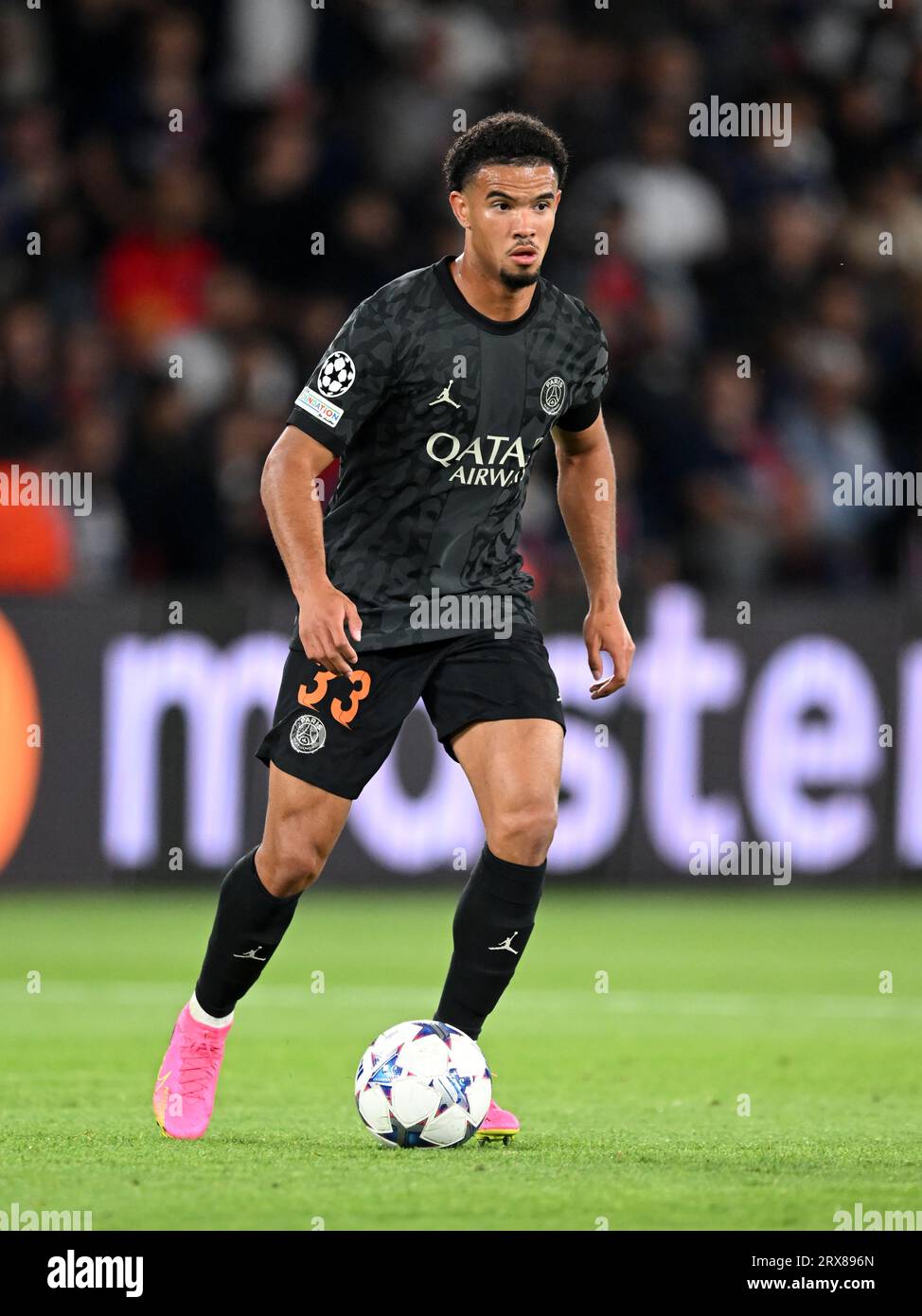 PARIS Warren Zaire Emery Aus Paris Saint Germain W hrend Des UEFA paris-warren-zaire-emery-aus-paris-saint-germain-w-hrend-des-uefa