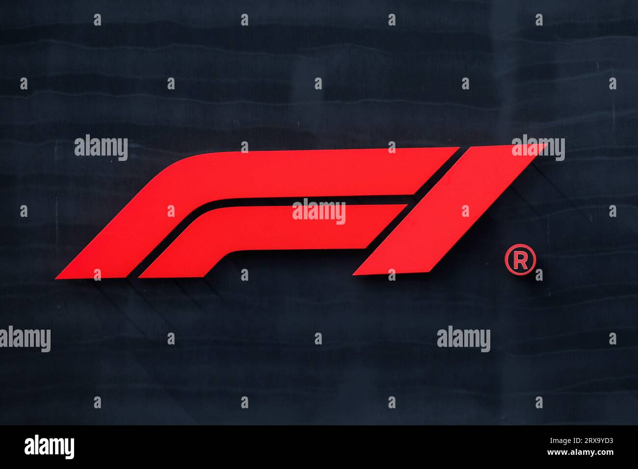 Suzuka, Japan. September 2023. F1-Logo, F1 Grand Prix of Japan auf dem Suzuka International Racing Course am 24. September 2023 in Suzuka, Japan. (Foto: HOCH ZWEI) Credit: dpa/Alamy Live News Stockfoto