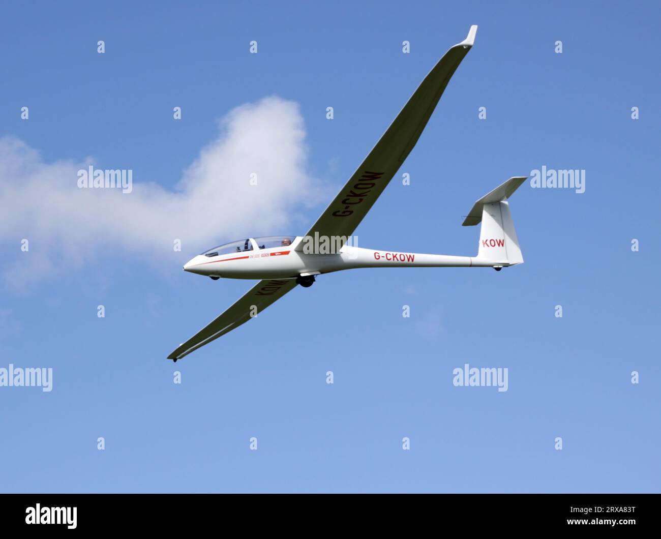 Ein Glaser-Dirks DG-505 Elan Orion Segelflugzeug auf dem Parham Airfield Storrington West Sussex Stockfoto