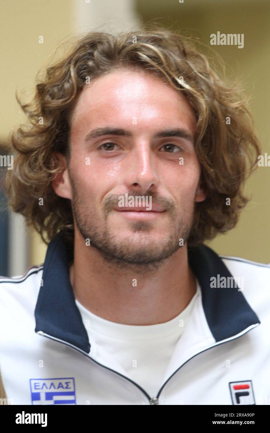 STEFANOS TSITSIPAS während einer Pressekonferenz zum "Davis Cup" in Griechenland. Stockfoto