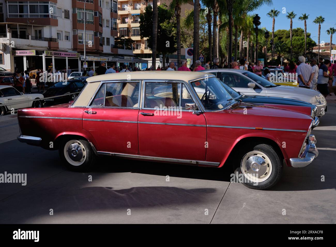 Sitz 1500. Oldtimer-Treffen in Torremolinos, Málaga, Spanien. Stockfoto