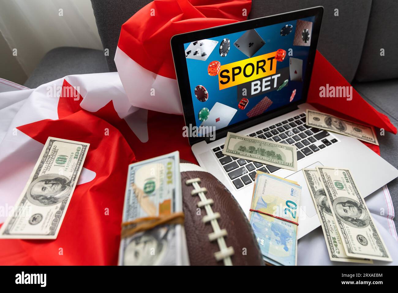 Laptop mit Sportwetten und kanadischer Flagge Stockfoto