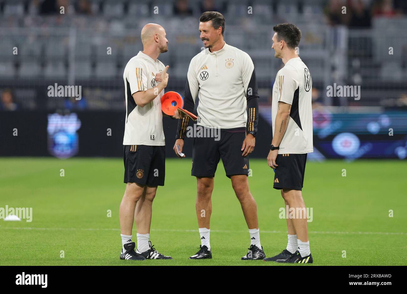 Dortmund, Deutschland. September 2023. firo: 12/2023 Fußball, Fußball, Männer-Nationalmannschaft 2023/2024, Testspiel Deutschland - Frankreich 2:1 GER U20 Co-Trainer Sandro Wagner, Credit: dpa/Alamy Live News Stockfoto