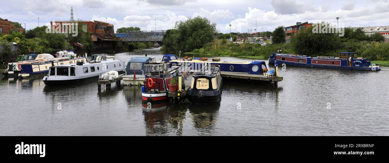 Schmalboote in Doncaster Wharf, River Don, South Yorkshire, England, Vereinigtes Königreich Stockfoto